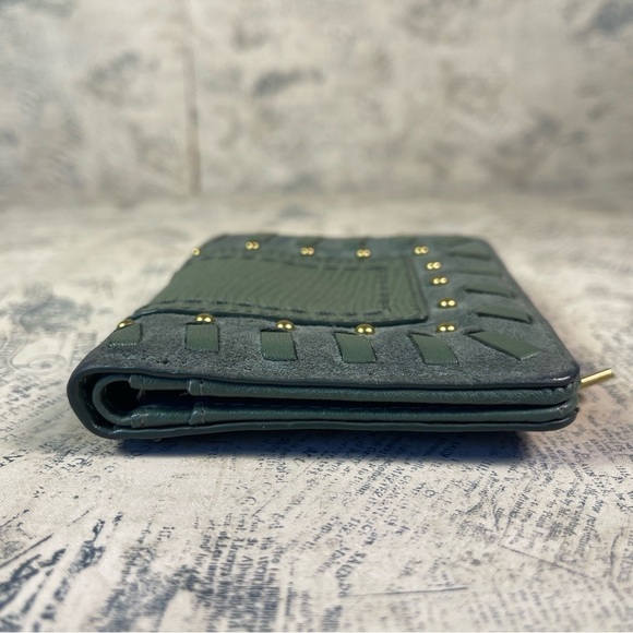Fossil small green leather bifold wallet - Picture 2 of 13